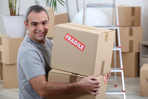 Person arranging a Westnorwood Storage booking and agreement details